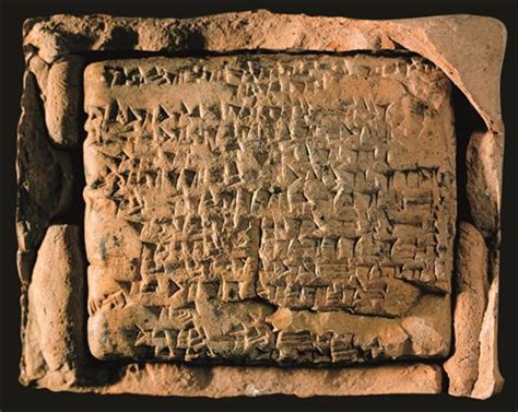 Tavolette cuneiformi sumere e geroglifici egizi