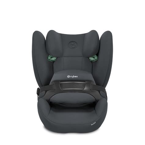 Dettaglio delle regolazioni del seggiolino Cybex Pallas per adattarsi alla crescita del bambino