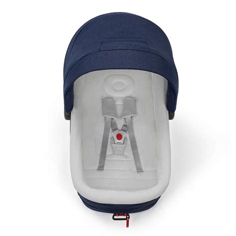 Inglesina Trilogy carrycot with Welcome Pad