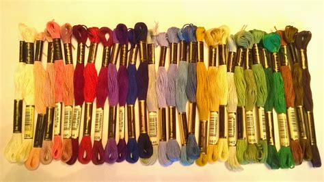 set di filati colorati per ricamo pasquale