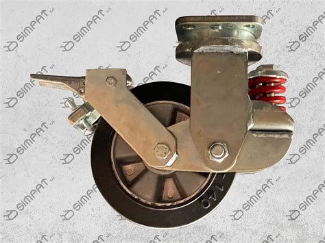 Dettaglio delle ruote ammortizzate e della maniglia centrale del Twin Swift