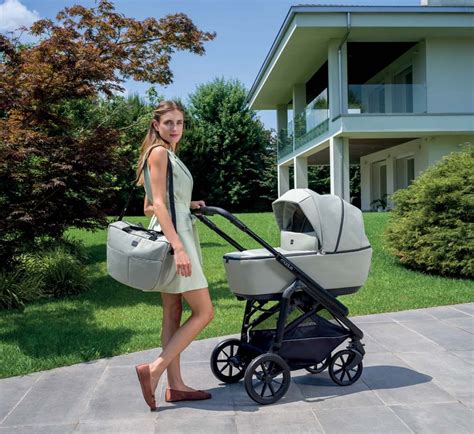 Passeggini di design e funzionalità