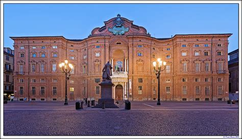 Veduta di Palazzo Carignano, lato facciata curva