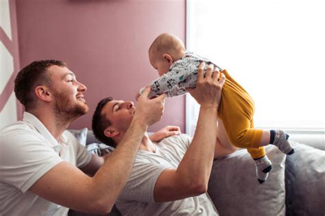 Coppia omosessuale con bambino