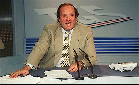 Giampiero Galeazzi microfono