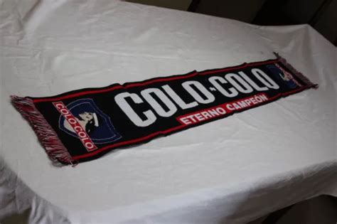 Teschio di tifosi con sciarpa del Colo Colo