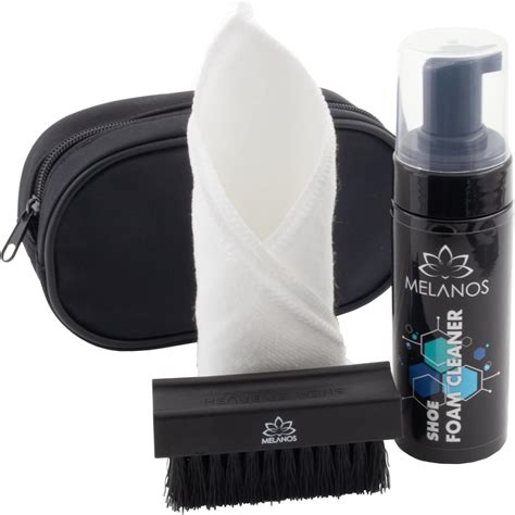 kit di pulizia per cuccioli con spazzola e salviette