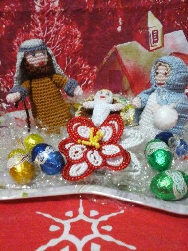 Scena della Natività all'uncinetto
