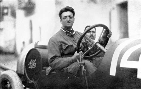 Enzo Ferrari giovane