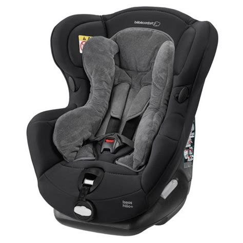 Seggiolino Bébé Confort Iséos Néo+ in auto con bambino