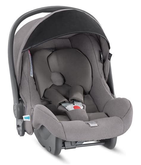 Inglesina Huggy Multifix installato in auto