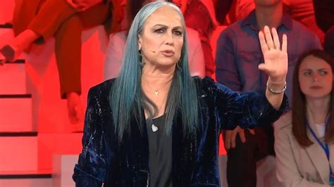 Alessandra Celentano durante una lezione ad Amici