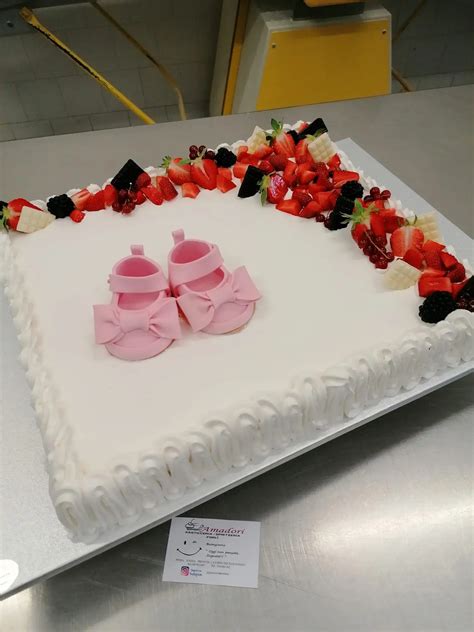 Torta di nascita controversa