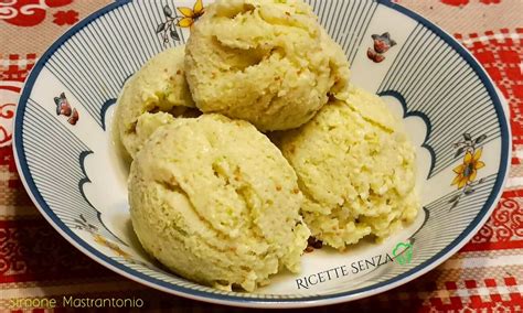 Gelato artigianale realizzato con ingredienti senza lattosio