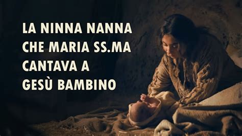 Maria che canta la ninna nanna al bambino Gesù