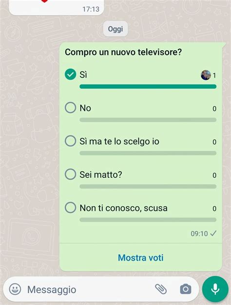 Schermata di un video che mostra come rimuovere una macchia dal passeggino