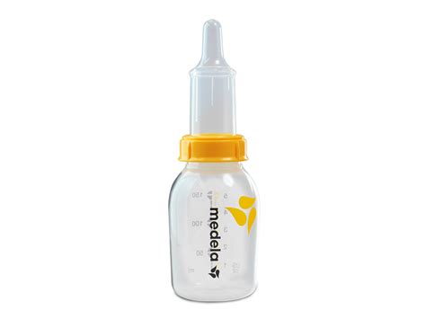 Confronto tra un biberon standard e il biberon Medela SpecialNeeds