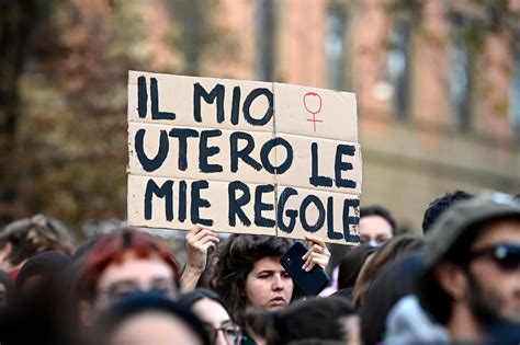 Manifestazione per i diritti all'aborto in Italia