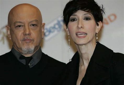 Andrea Mirò ed Enrico Ruggeri in un momento di spettacolo