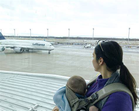 Aree cambio neonati in aereo