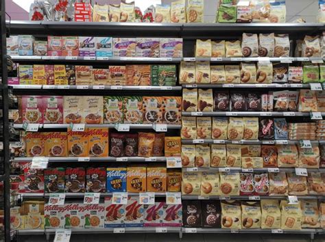 Prodotti anonimi al supermercato