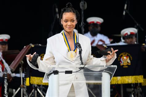 Rihanna receiving National Hero award in Barbados