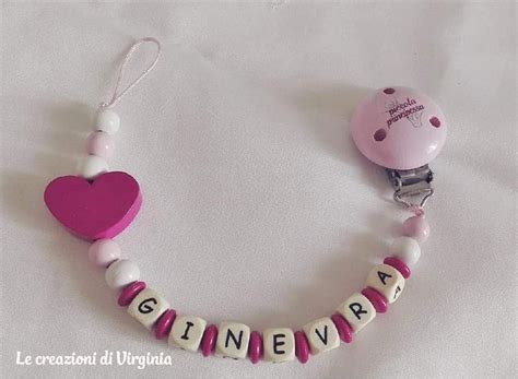 Accessori per ciuccio: catenelle e peluche portaciuccio