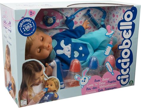 Cicciobello in diverse versioni con bambini