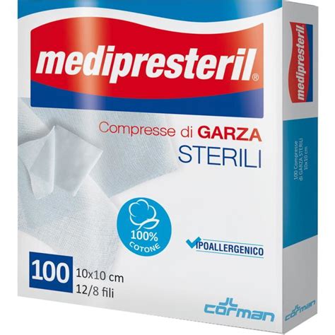 Garze sterili e disinfettanti per la cura dell'ombelico