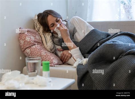 donna incinta con sintomi influenzali