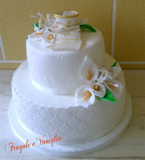 Decorazioni in pasta di zucchero per Prima Comunione: calice e fiori