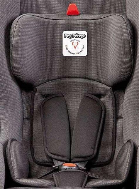 Seggiolino auto Peg Perego Viaggio1 Duo-Fix TT posizionato correttamente su un sedile posteriore