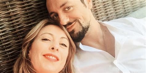 Ritratto di famiglia: Giorgia Meloni, Andrea Giambruno e Ginevra