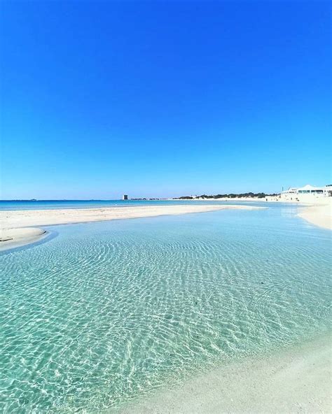 veduta panoramica del litorale di Porto Cesareo con acque turchesi e sabbia dorata