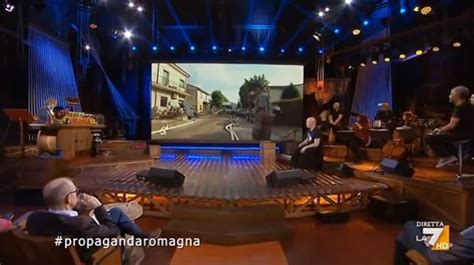 Il set televisivo di Propaganda Live