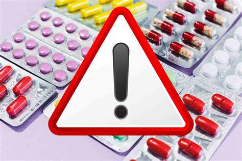 Simbolo di attenzione per farmaci