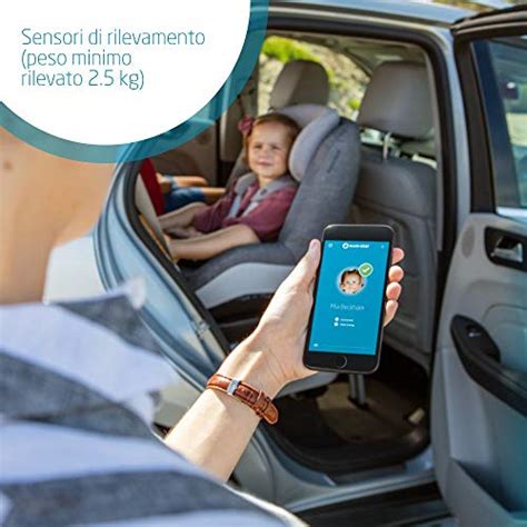 Smartphone con app per seggiolino anti abbandono