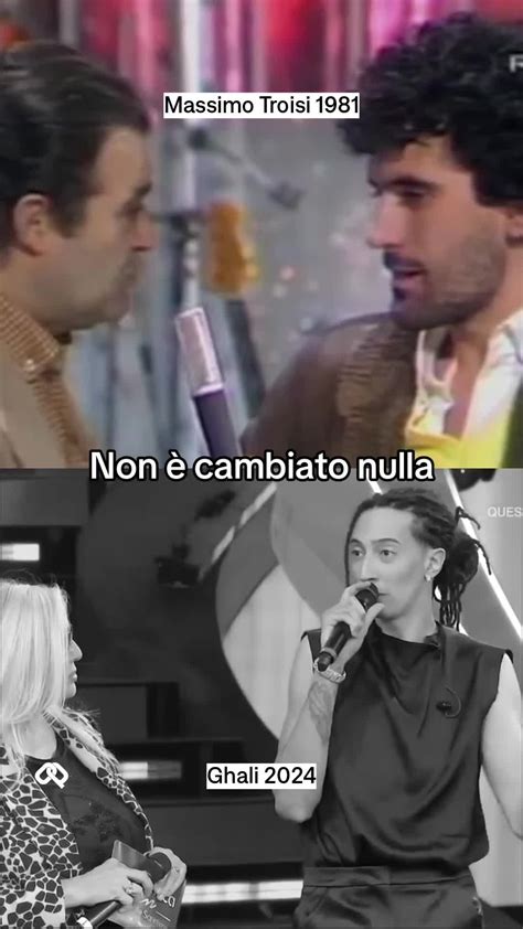 Ghali in un momento di esibizione sul palco