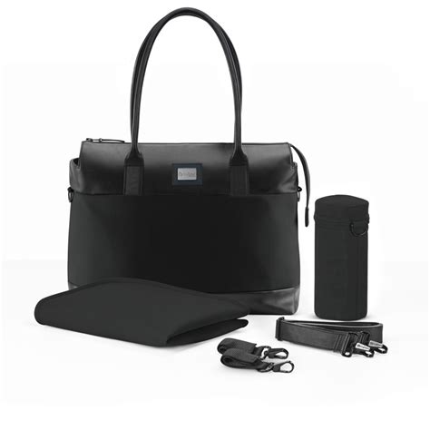 Borsa fasciatoio Cybex agganciata a un passeggino