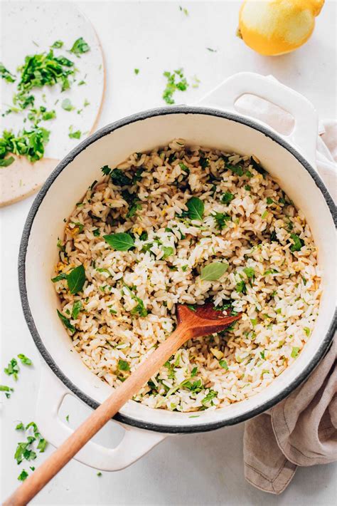 Lemon rice and herbs