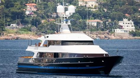 Lo yacht Elettra in navigazione