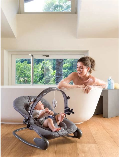 sdraietta Chicco con schienale reclinabile