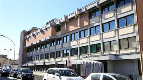 Veduta esterna dell'Ospedale di Vimercate