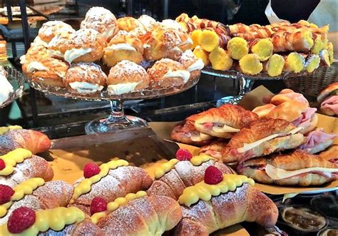 Typical Italian breakfast with pasticciotti