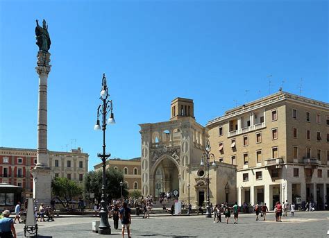 Piazza Sant'Oronzo a Lecce