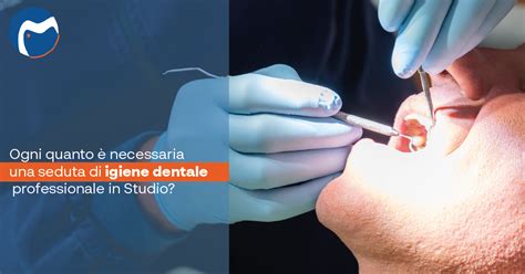 rappresentazione grafica di una seduta di igiene dentale professionale in studio odontoiatrico