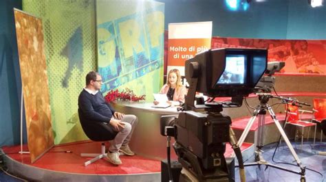 Coppia durante un'intervista televisiva