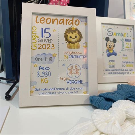 esempio di un fiocco nascita trasformato in un quadretto decorativo per la camera del bambino