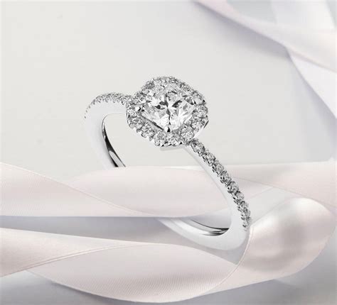 Anello fidanzamento Annalisa Chirico