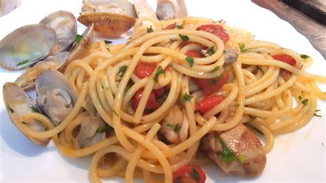 Spaghetti alle vongole, un classico della cucina napoletana